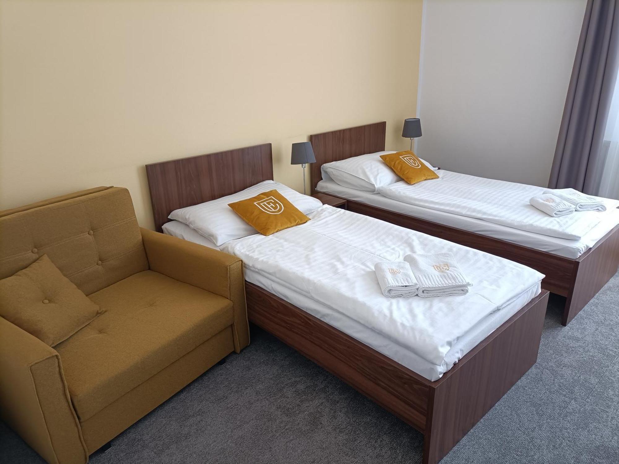 Hotel Eminent สตูปาวา ภายนอก รูปภาพ